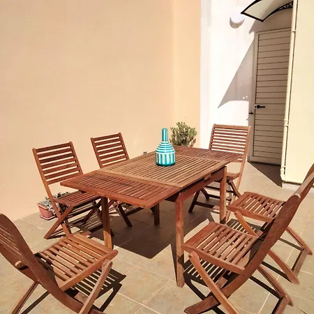 Blue Horizon Apart Apartment